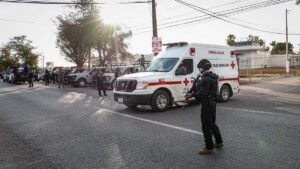 Médico pone por error pegamento en los ojos de un reo del penal de Aguaruto