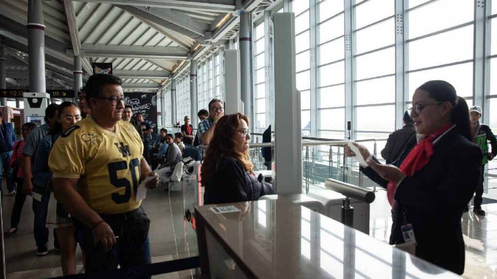 México continuará mesas de trabajo tras medidas del DOT para fortalecer la seguridad y el crecimiento del sector aéreo.