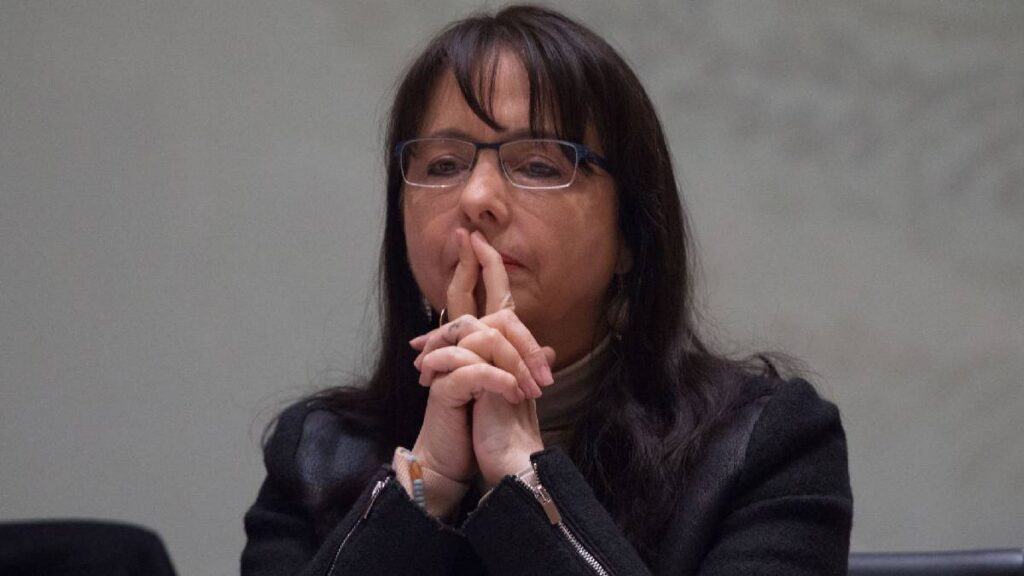 Álvarez-Buylla denuncia “asedio mediático”, pero la ASF la investiga por irregularidades y le recuerdan cuando criminalizó a científicos.