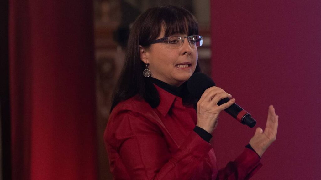 ASF presenta denuncia penal por irregularidades en el extinto Conacyt; Álvarez-Buylla niega malos manejos y defiende su gestión.