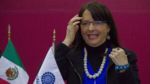 Hija de exdirectora del Conacyt presume estudio de lujo mientras investigan a su madre por irregularidades