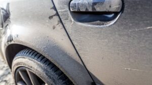 Más que un descuido: lo que un auto sucio dice de ti según la IA