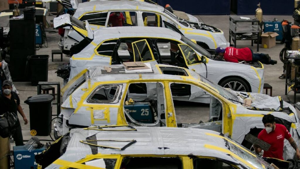 La planta automotriz COMPAS en Aguascalientes cerrará en mayo de 2026; dejará de producir modelos Infiniti y Mercedes-Benz.