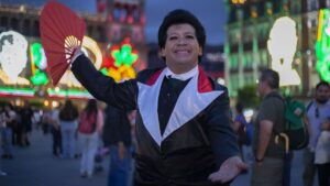 ¡Un lugar de ambiente! Primer concierto de Juan Gabriel en Bellas Artes se proyectará en el Zócalo