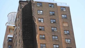 VIDEO: Se derrumba parcialmente un edificio en el Bronx, New York