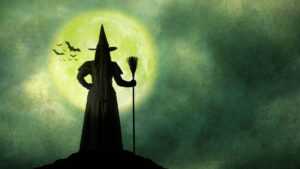 “¿Estás grabando?”: captan a presunta bruja en el cerro del Molcajete