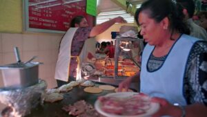 Canasta básica se dispara en septiembre: 4.7% más cara y supera la inflación