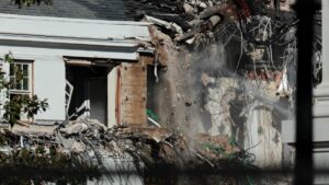 Trump actualiza la página de la Casa Blanca tras críticas por demoler el Ala Este