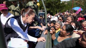 Sheinbaum visita Pinal de Amoles y garantiza presupuesto para afectados por lluvias