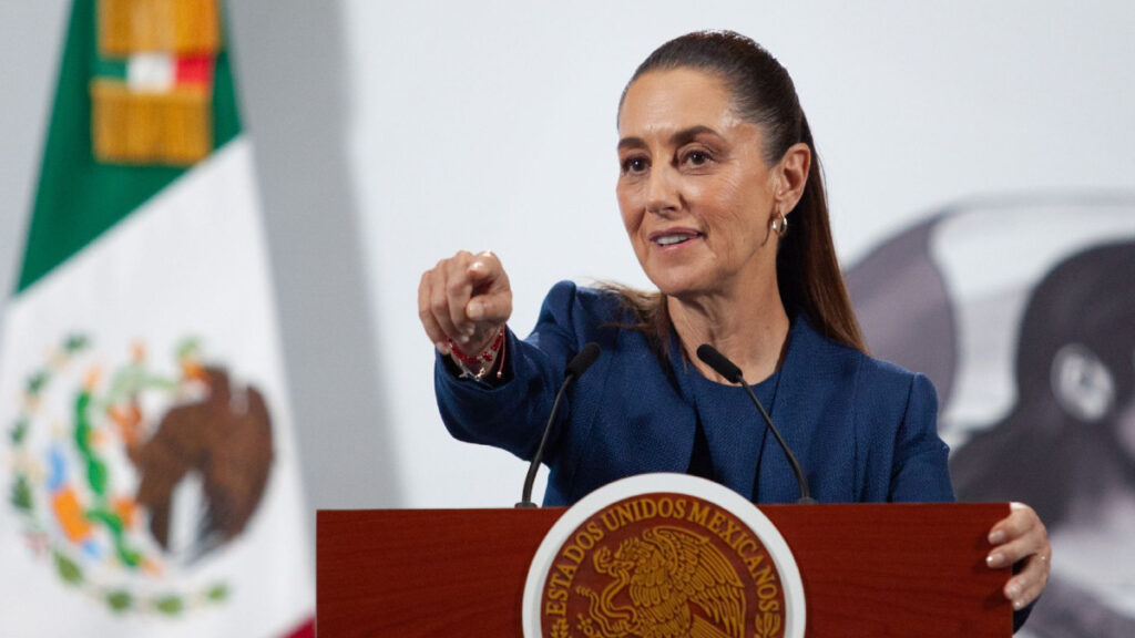 Sheinbaum festeja su primer año como presidenta de México