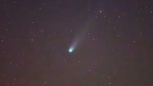Cometa Lemmon podrá verse sin telescopio en México; cuándo y dónde observarlo