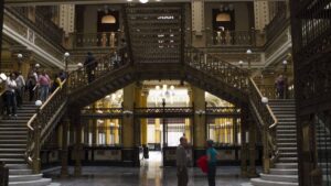 Tarifas postales 2025: así quedan los costos de envío y uso del Palacio Postal