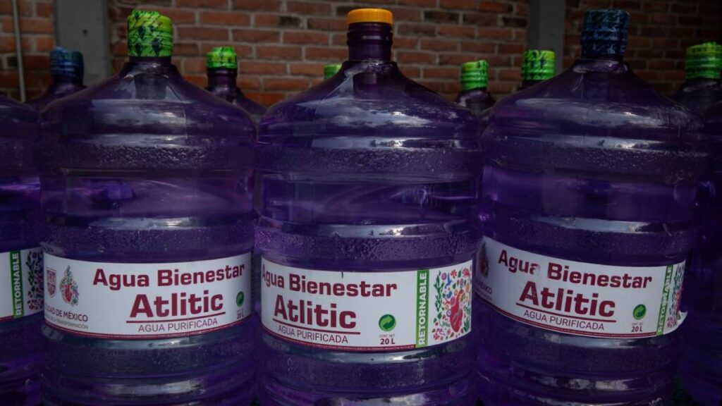 Garrafones de Agua Bienestar.