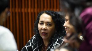 Bloqueo de cuentas de diputada Araceli Brown sigue en análisis, confirman a Uno TV