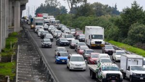 Transportistas y comerciantes anuncian marcha en Edomex rumbo a Palacio Nacional