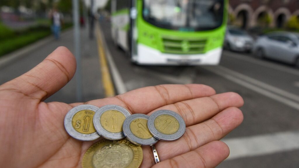 El miércoles subirá 2 pesos la tarifa inicial del transporte público en Edomex