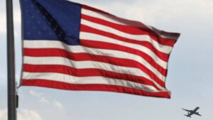 EE. UU. cambia reglas: ya no habrá renovación automática de permiso laboral