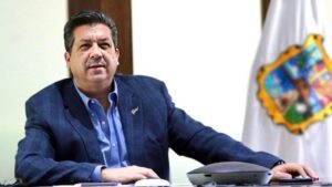 Cabeza de Vaca acusa “persecución política” y “chicanadas” judiciales