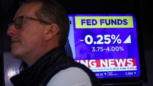 Fed aplica segundo recorte de 0.25% a tasas de interés en 2025