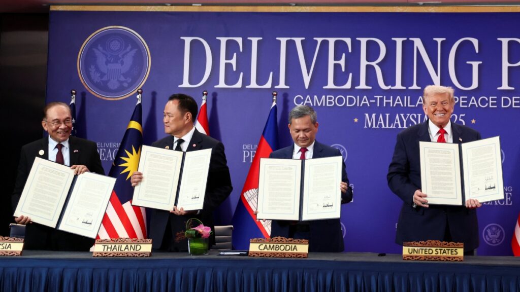 Finalmente, Tailandia y Camboya firman la paz, con Trump de testigo