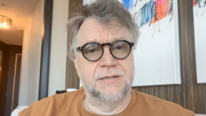 Guillermo del Toro pide apoyar salas independientes que proyectan Frankenstein en México