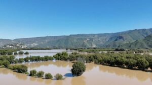 Supervisan entrega de ayuda en Hidalgo tras fuertes lluvias