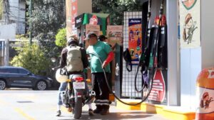 Cada mexicano pagará 2 mil pesos más en impuestos en 2026, advierte México Evalúa