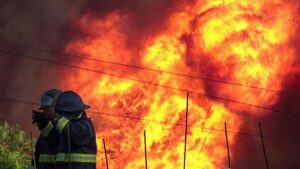 Se incendia restaurante cerca del Monumento a la Revolución
