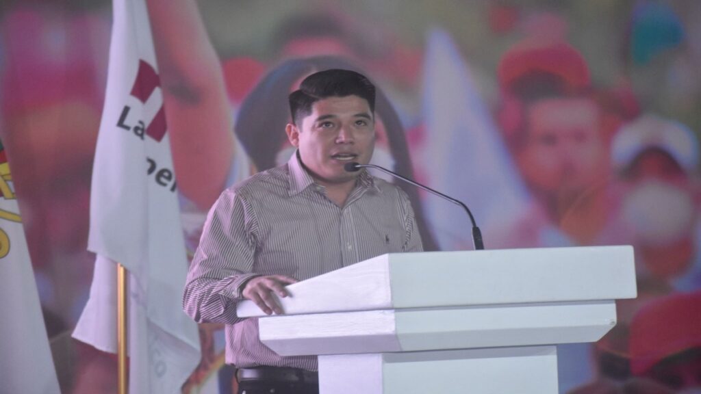 Lider De Morena Rechaza Collar De Abelina