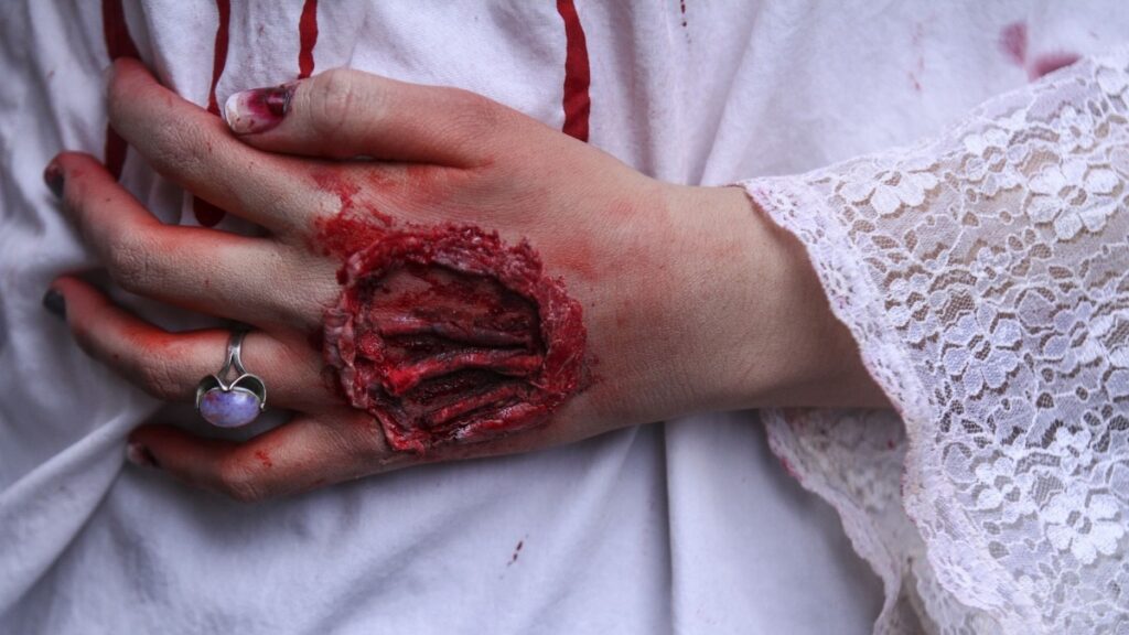 Muertos vivientes toman las calles de la CDMX en la Marcha Zombi