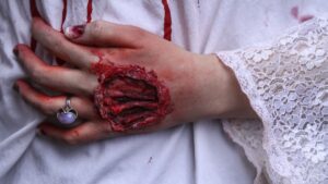 Muertos vivientes toman las calles de la CDMX en la Marcha Zombi y bailan “Thriller”