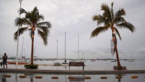 Melissa podría convertirse en huracán este fin de semana en el Caribe