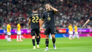 México queda a deber y empata ante Ecuador en el estadio Akron