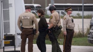 Migrantes en Chicago denuncian acoso de ICE