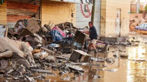 Montañas de lodo; así luce la colonia Gaviotas en Poza Rica