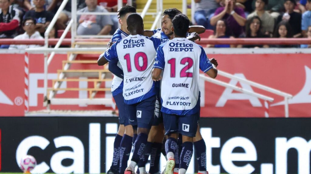 Pachuca consigue importante victoria y hunde al Necaxa