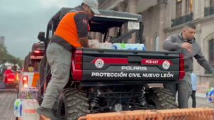 Envían rescatistas de Nuevo León a apoyar a Veracruz tras inundaciones