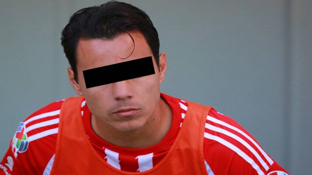 Omar Bravo habría abusado de una menor desde que tenía 10 años: entre las pruebas habría un video, dice abogado