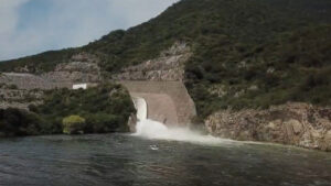 Desfogan presa Benito Juárez en Oaxaca; alertan a comunidades del Istmo