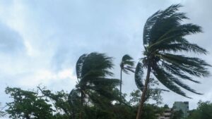 Alerta: Raymond pegará en horas en BCS y seguirán lluvias en estos edos