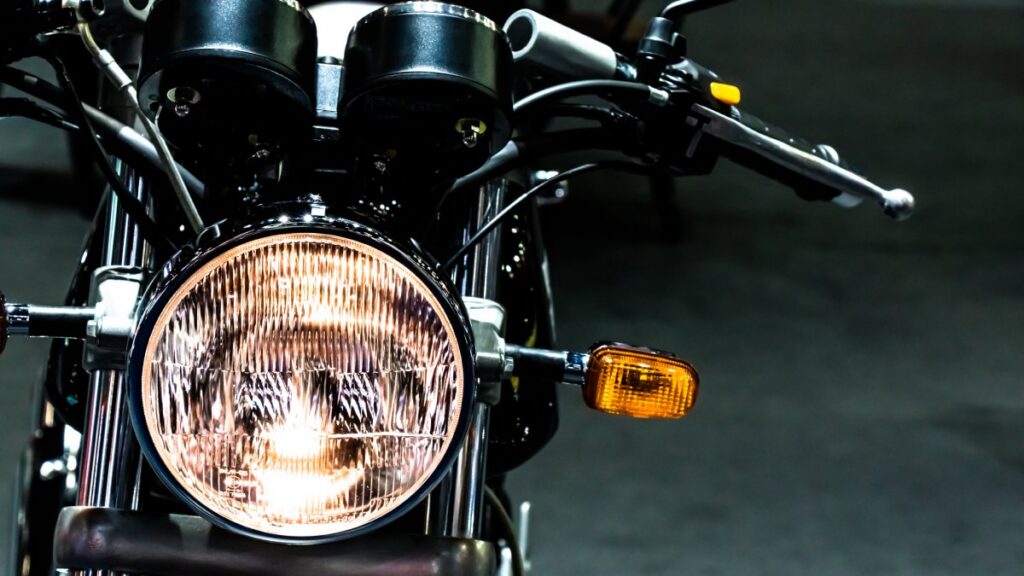 Profeco llama a revisión a motos Honda por falla en faro