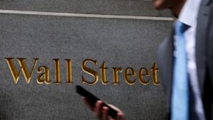 Wall Street sube con cautela en medio del cierre del gobierno de EE. UU.