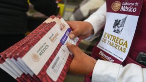 ¿Cuáles son las fechas y sedes para recoger la tarjeta Pensión Mujeres Bienestar?