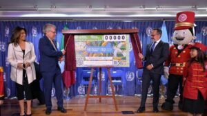 Lotería Nacional celebra los 80 años de la ONU con billete conmemorativo