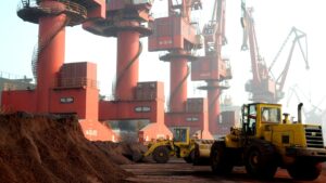 China limita “tierras raras”: minerales indispensables para chips y armas