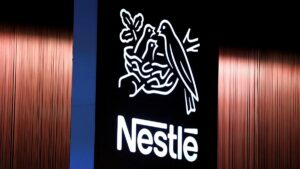Ni con buenos resultados: Nestlé despedirá a 16 mil trabajadores en todo el mundo
