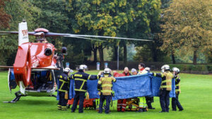 Apuñalan a la alcaldesa electa de Herdecke, Alemania; se encuentra en estado crítico