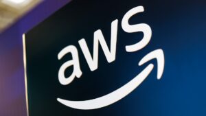 ¿Qué es Amazon Web Services, la “nube” que provocó caídas mundiales en Mercado Libre y otras plataformas?