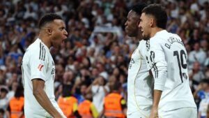 Real Madrid derrota al Villarreal con goles de Vinicius y Mbappé