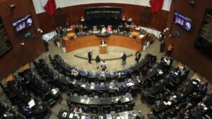 Presentan en el Senado iniciativa para retirar el fuero a legisladores federales